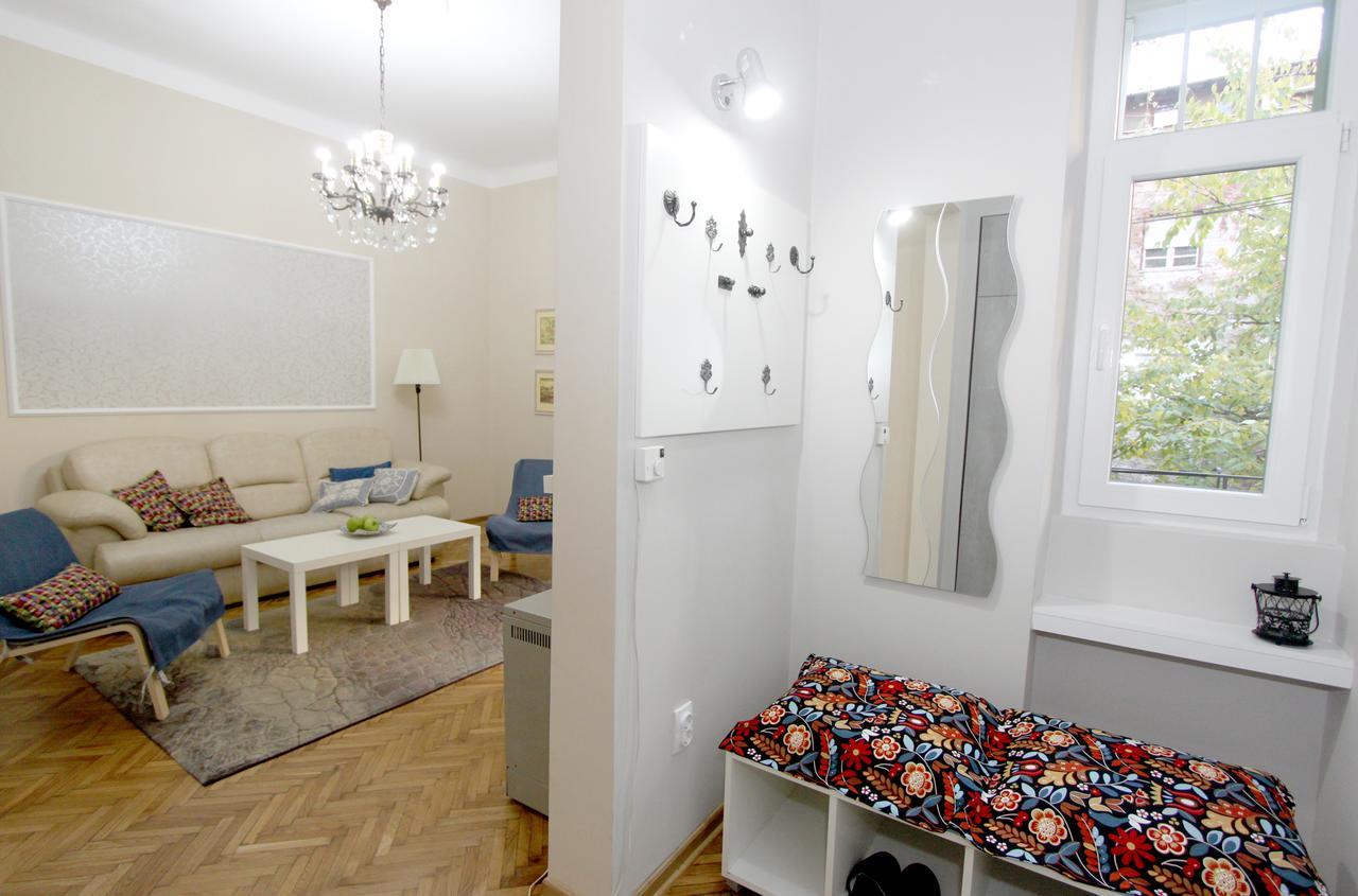 City Center Apartment Mika Βελιγράδι Εξωτερικό φωτογραφία